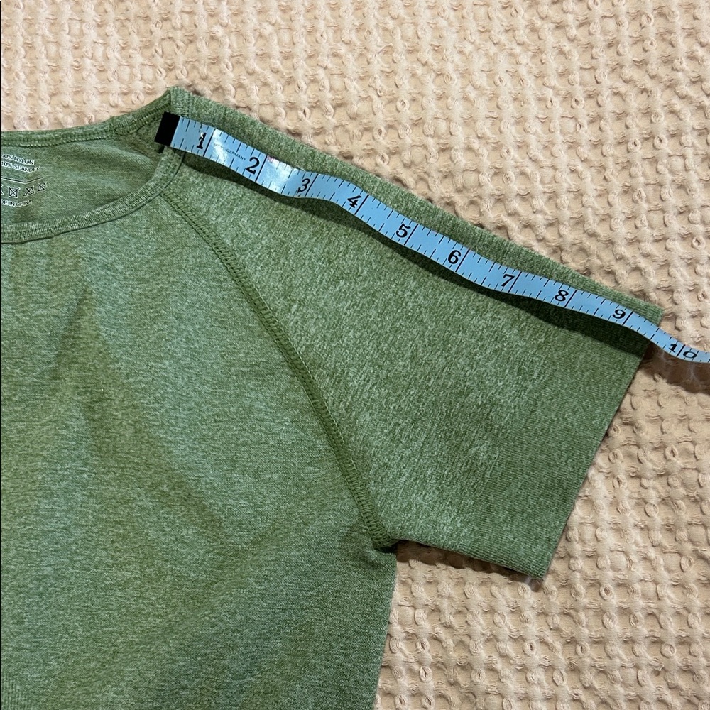 Exercise crop top - Picture 6 of 7